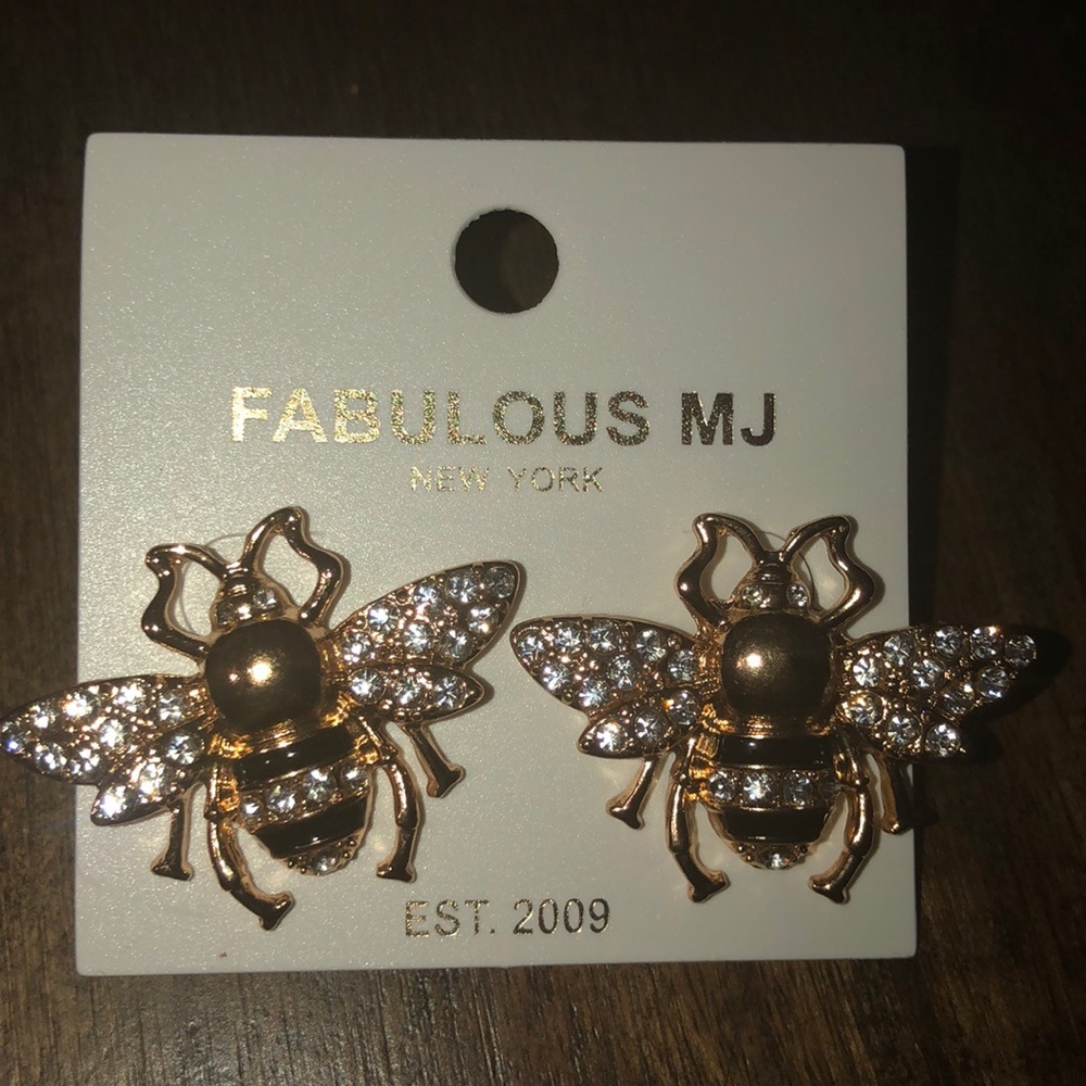 Busy bee studs